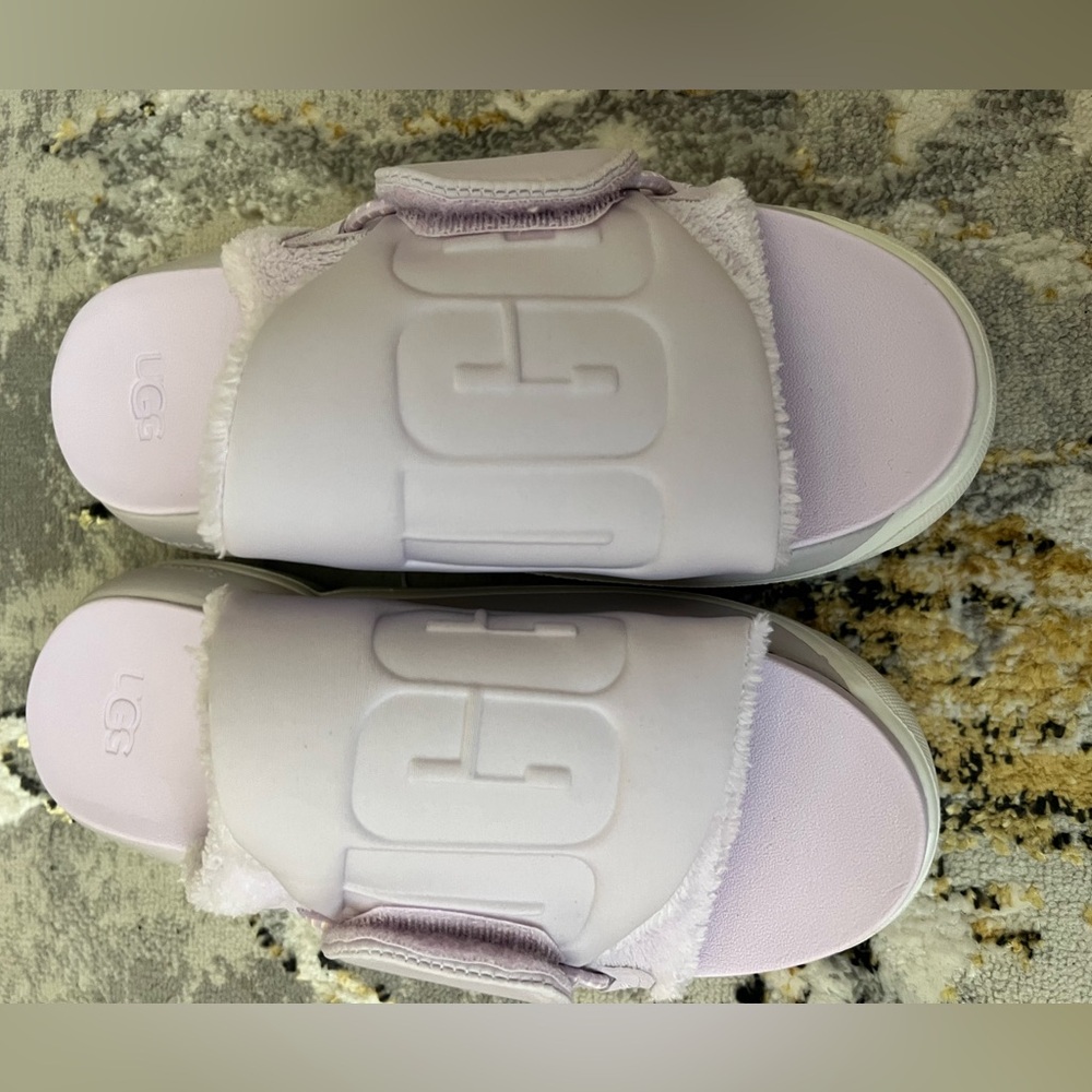 UGG Slides